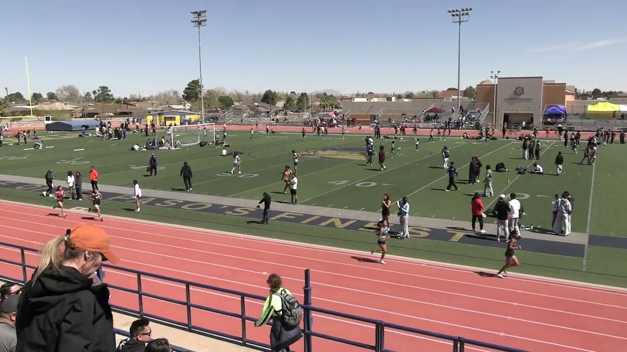 Varsity Girls 1600m Finals