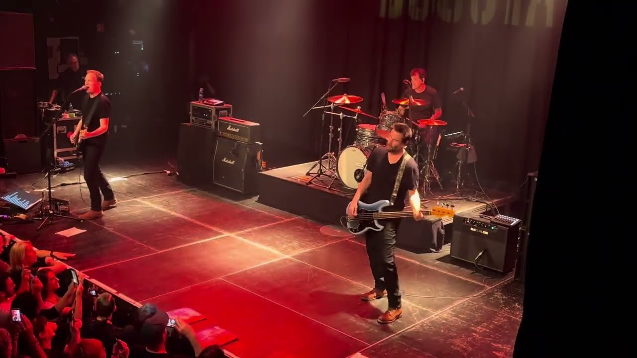 Dogstar (Keanu Reeves on bass) -  Opening / Blonde | Live Melkweg Amsterdam 2024