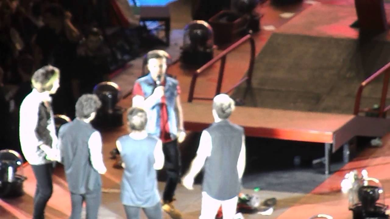 One Direction Live @ Milano 28.06.14 - Twitter Questions (Where We Are Tour 2014)