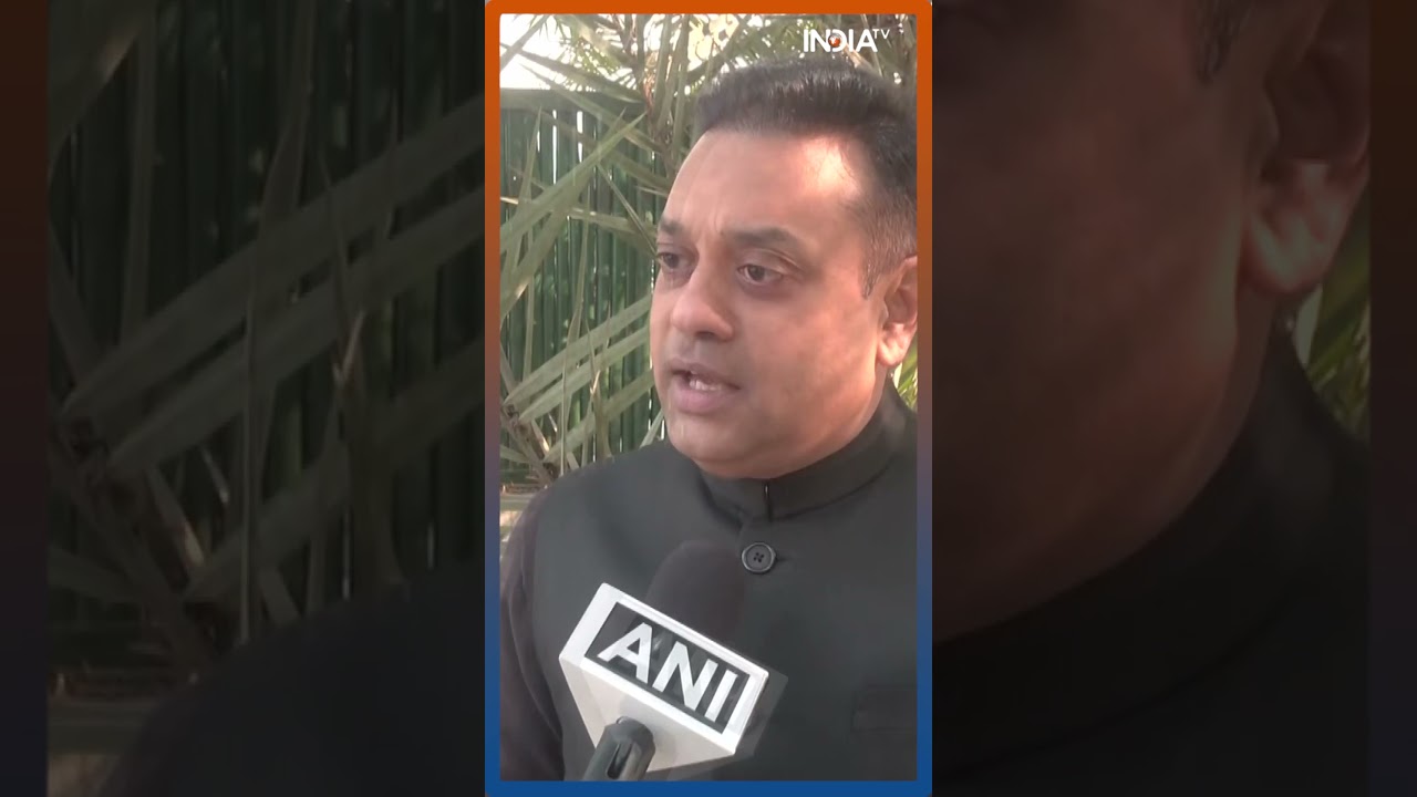 Sambit Patra asks Sonia Gandhi about letters that Nehru wrote to Mountbatten's wife #shorts #nehru