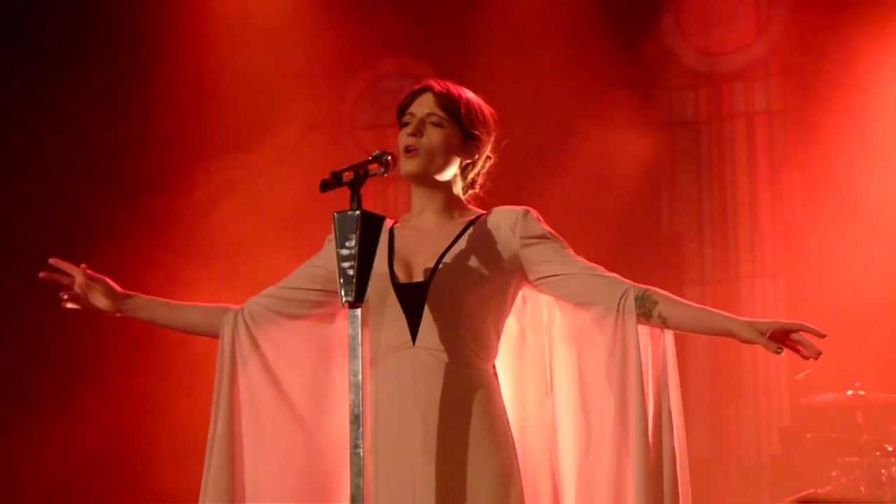 Shake it out  - Florence + the Machine @ Casino de Paris - Paris (28/03/2012)