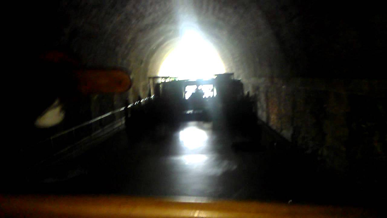 Through the Malpas Tunnel (Tunnel Du Malpas) / Прохождение туннеля Мальпас