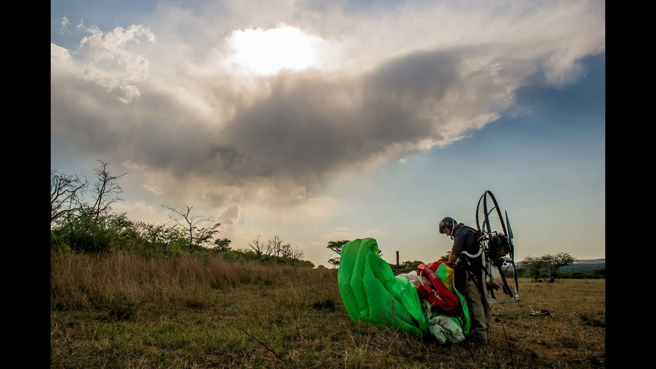 ’n Voël? ’n Vliegtuig? Nee, ’n boer