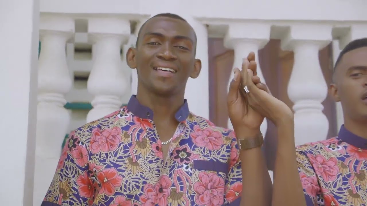 SALAKADY -  MANONGA FO   Clip oFFICIEL