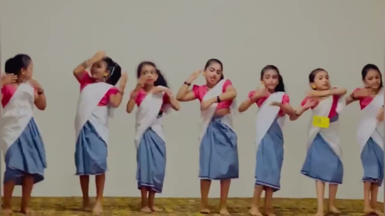PANDU PADAVARAMBATHILOODE | Nadan Pattu Fusion Dance | kids Group Folk Dance 
