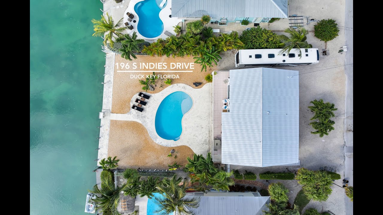 Let’s dip our toes in the sparkling waters of Duck Key at Seaside Cottage in the Florida Keys.