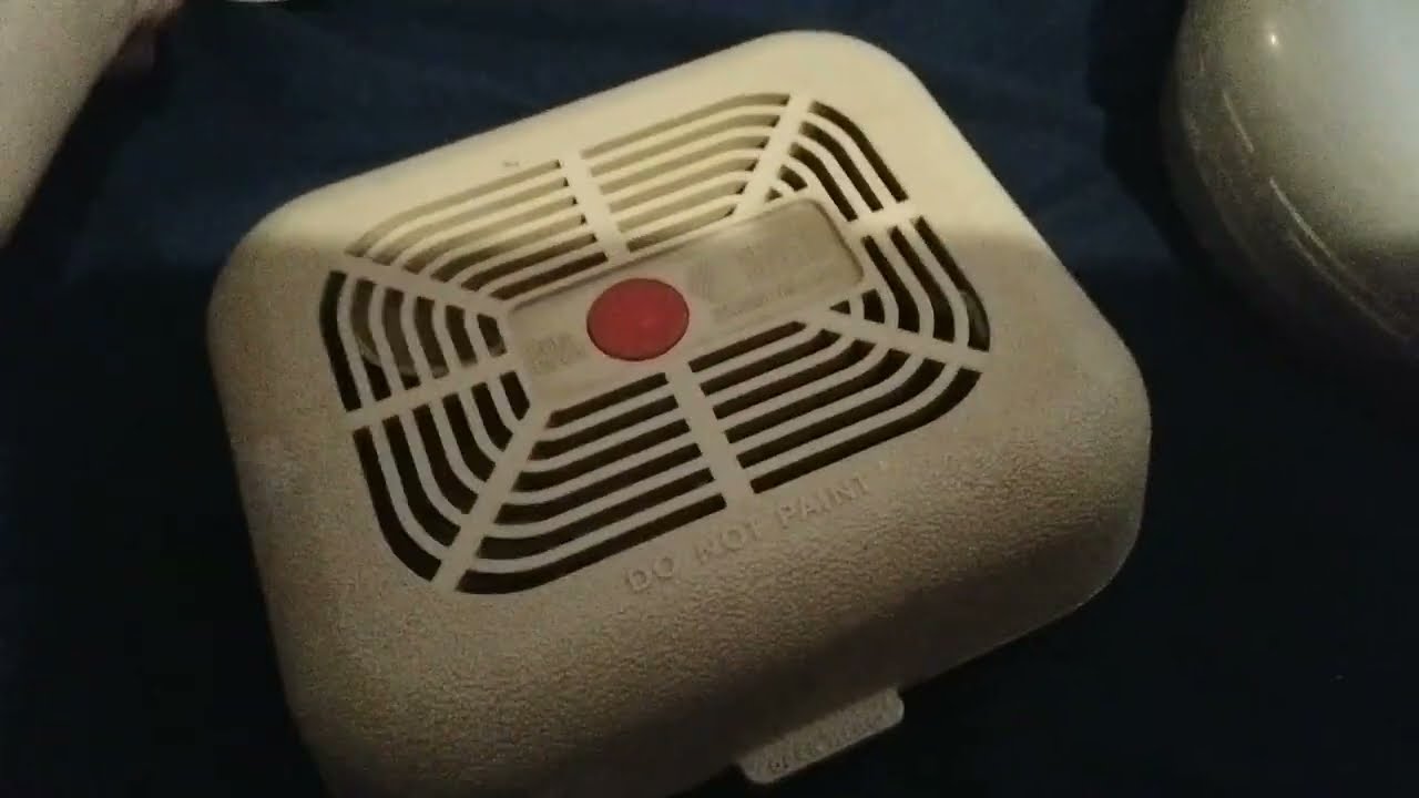 Very very late 2025 smoke alarm and 1 clock aquations