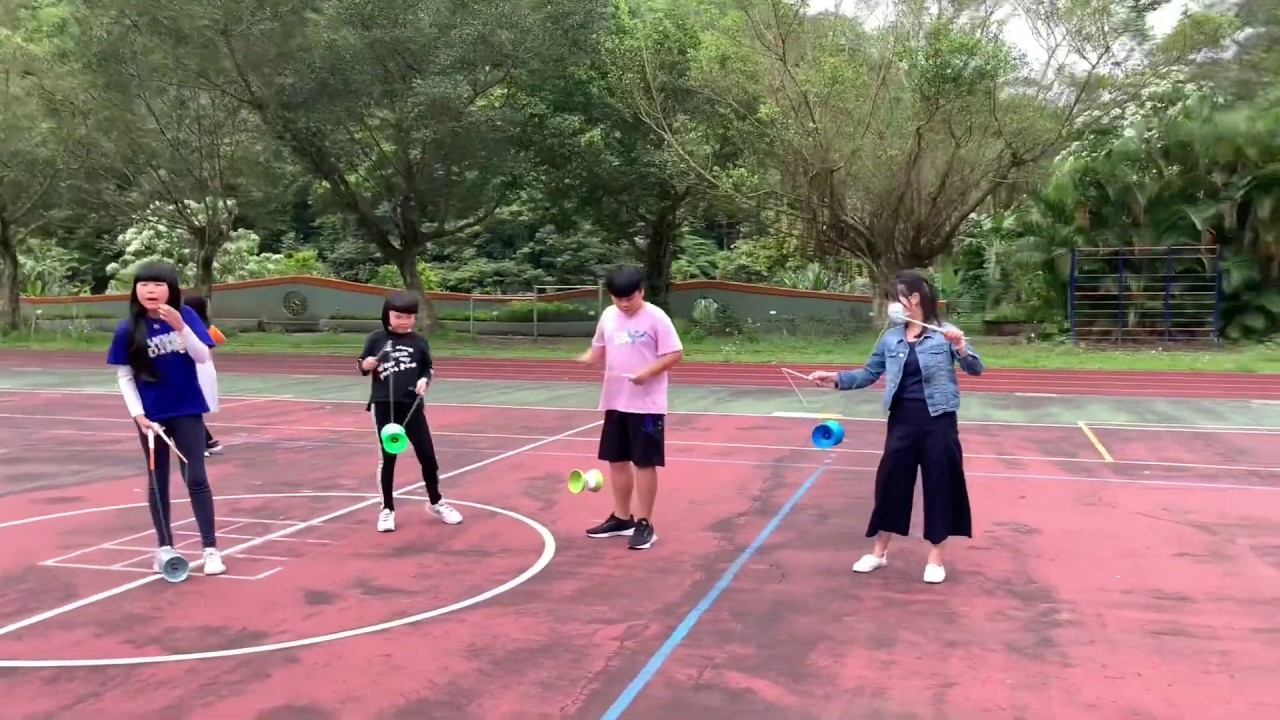 They say they want to play throw and catch with me❤️