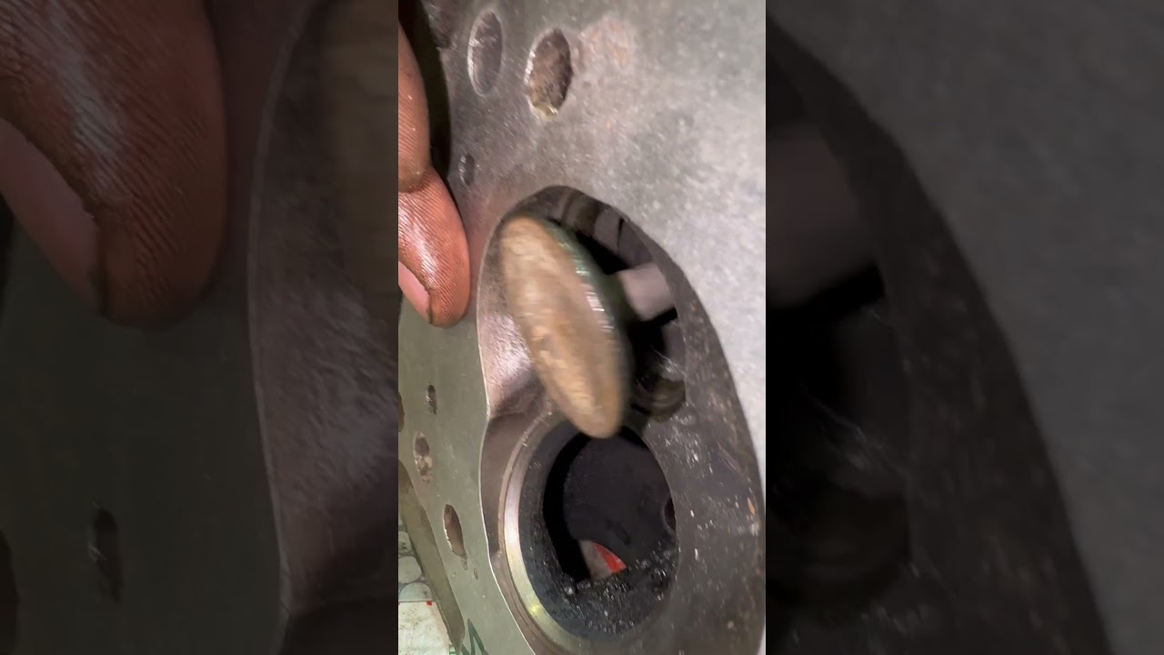 Valve Lapping: How to Achieve a Perfect Fit #automobile #perfect #cleaning