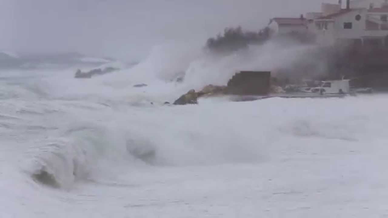 Hurricane force wind Bura 210km/h - Croatia - Ražanac - 05.03.2015.