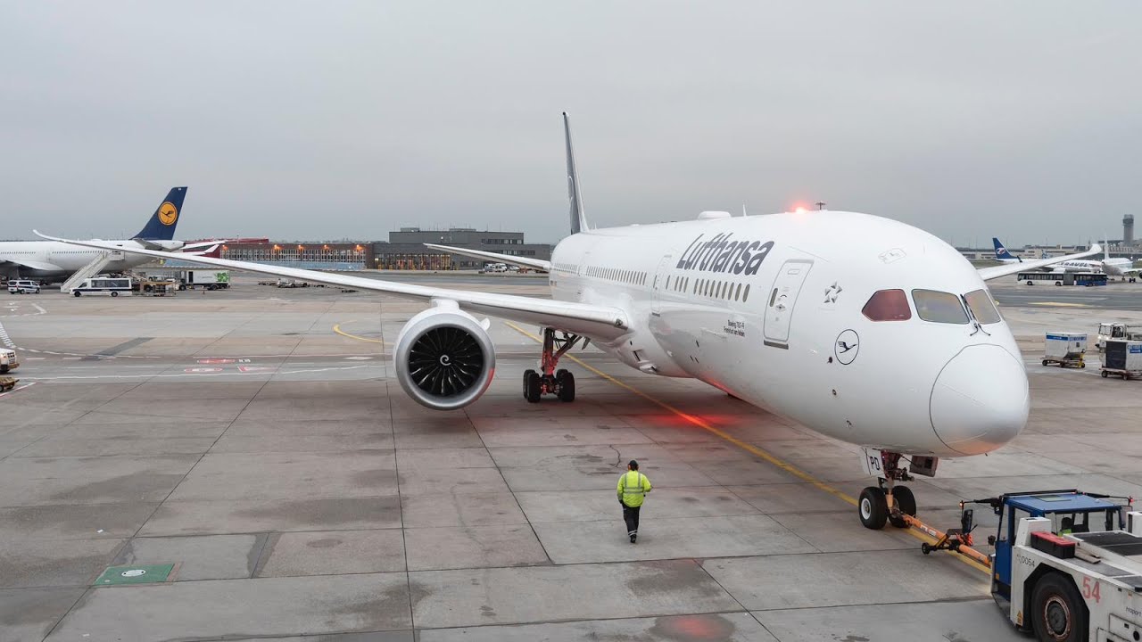 Lufthansa [Flight LH 108 - FRA-MUC] + Go Around in Munich