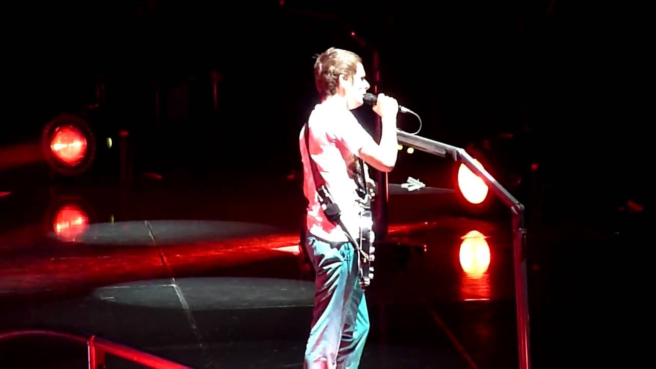 muse - unnatural selection - live at the O2, london, 13/11/2009