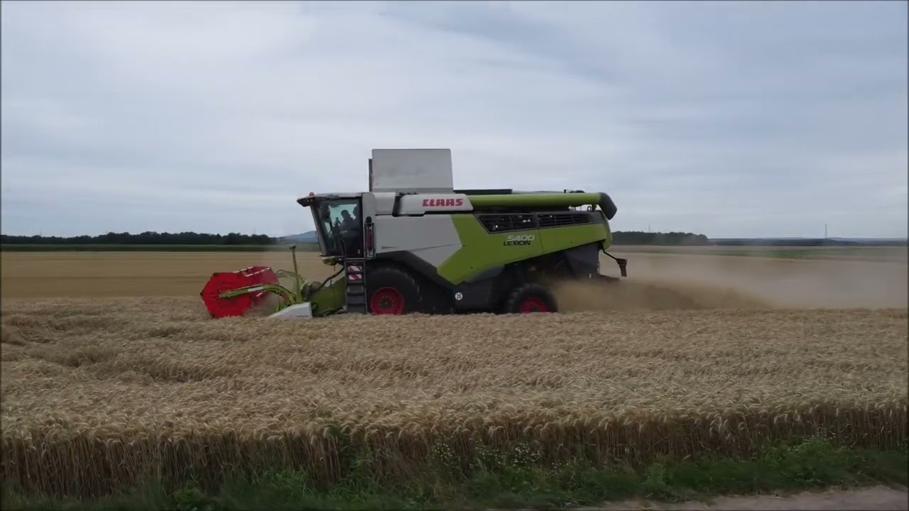 Weizen dreschen mit Claas 5400 Lexion
