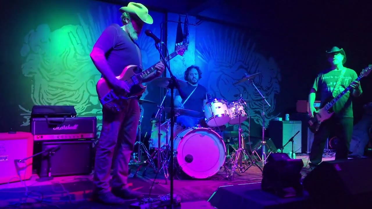 fiend without a face (brent hinds) @ blackstrap in gainesville georgia