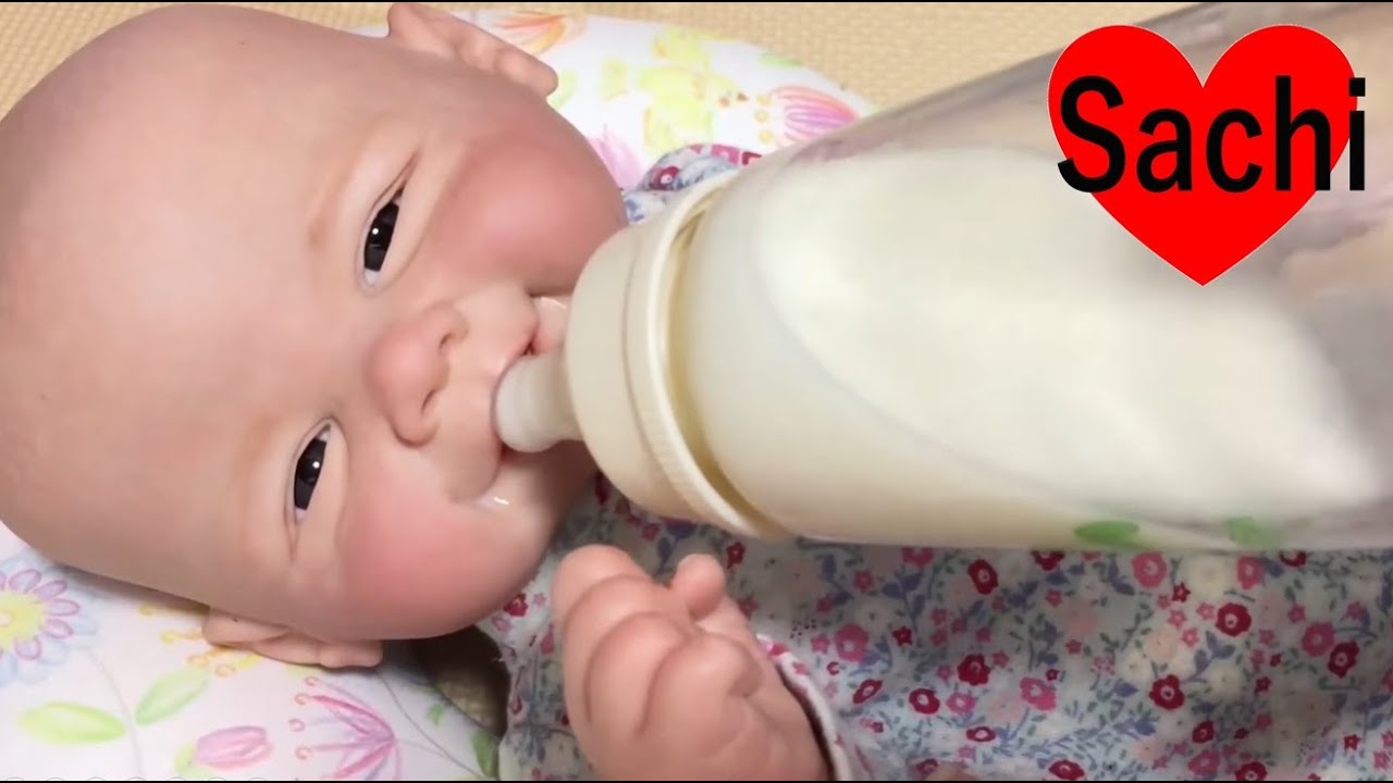 リアル赤ちゃんのリボーンドールちゃんのミルクタイム　哺乳瓶で飲ませましょう💗とっても可愛い笑い声♪これを見たら自然に笑顔になります💗