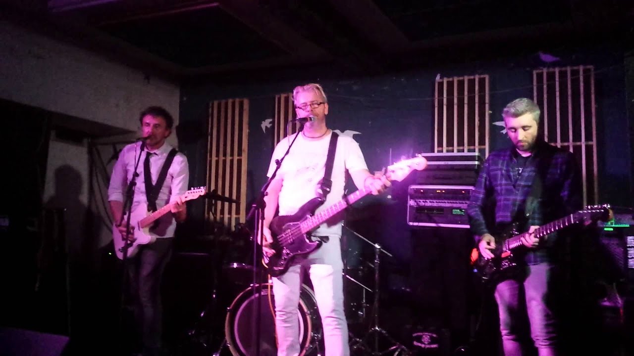 Idiotbox  - Eigengrau - 12/09/2015 - Wharf Chambers Leeds - with Redbus No Face & Barringtone