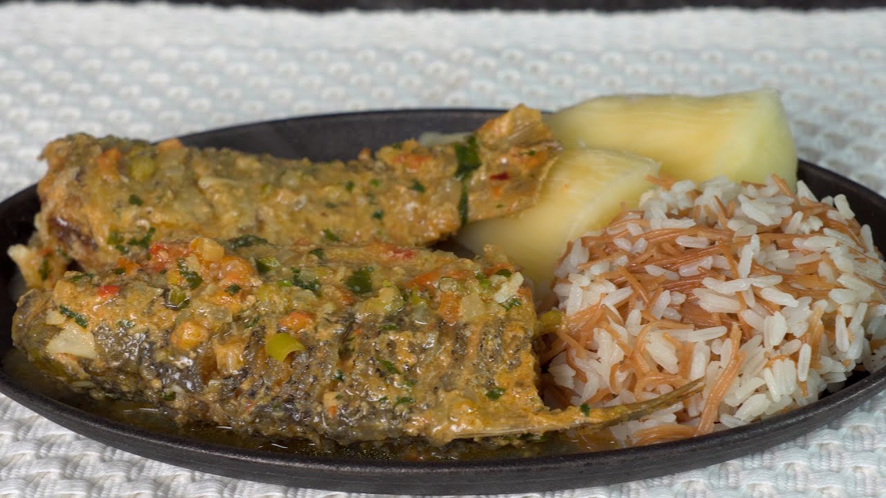 PESCADO GUISADO CON LECHE DE COCO/recetas para toda ocasión