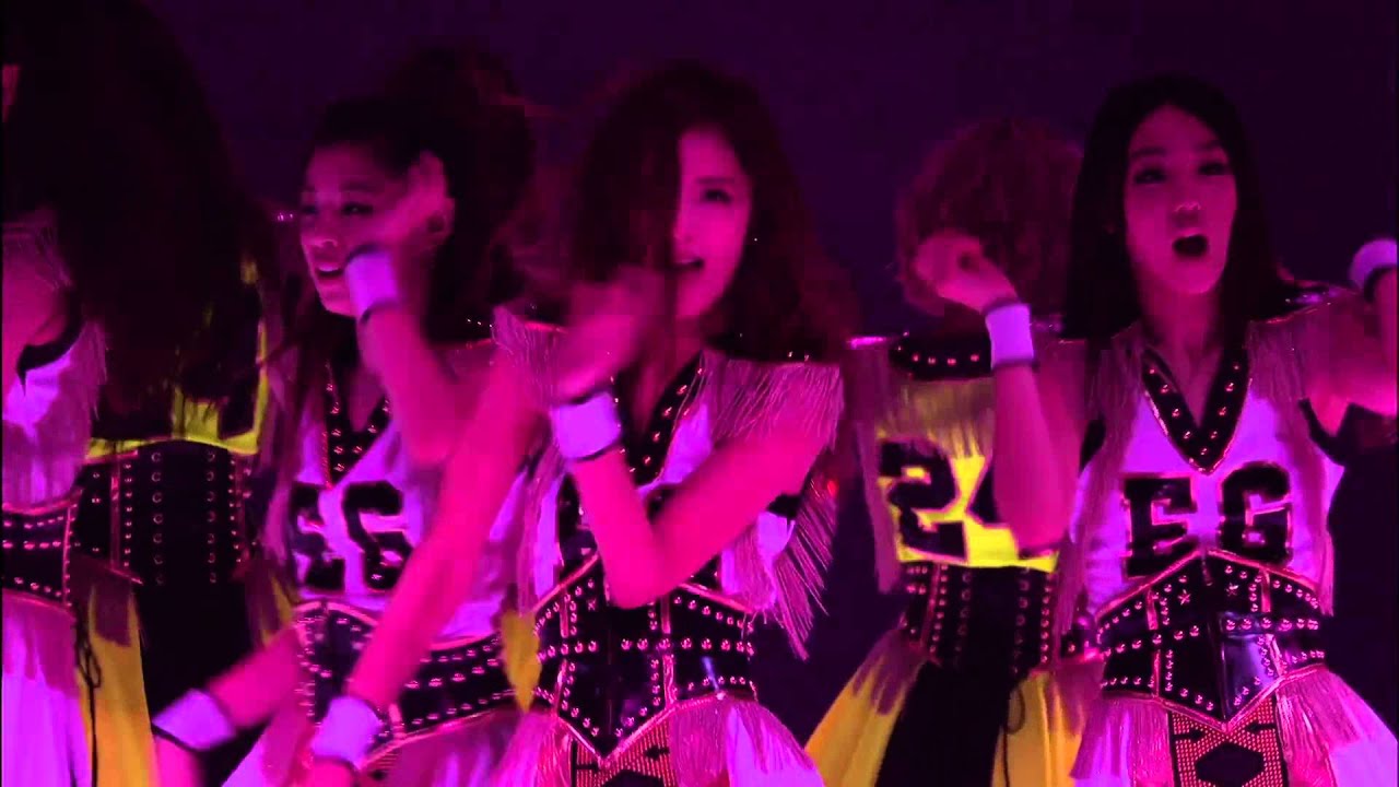 E-GIRLS 「E.G Anthem/WE ARE VENUS イー・ジー・アンセム・ウィー・アー・ ビーナス」@Colorful Land Live Tour 2014