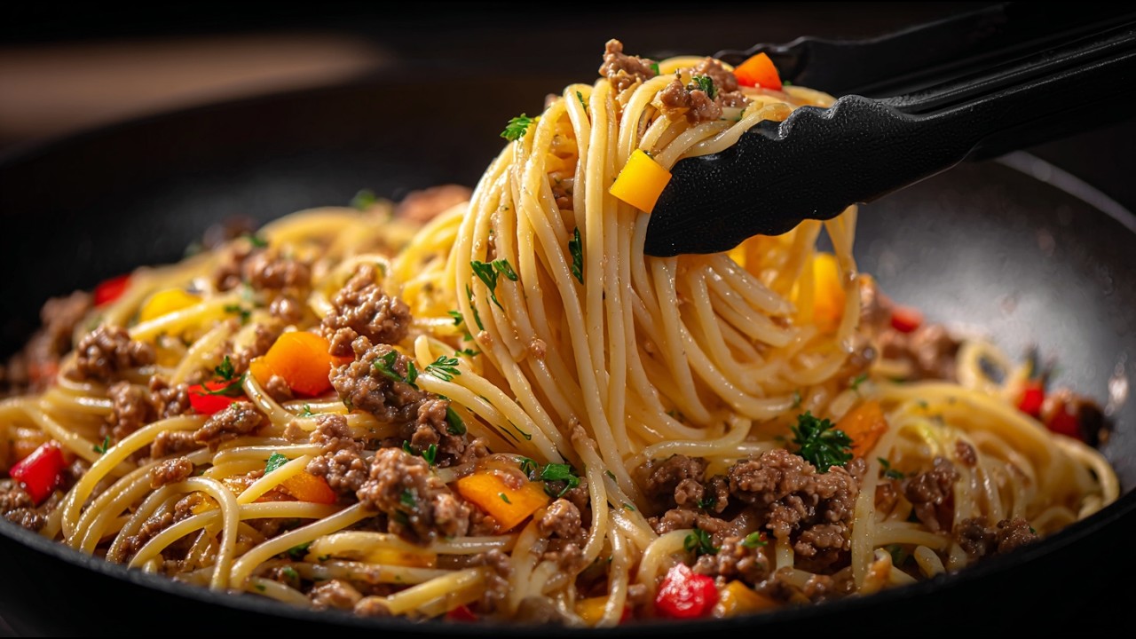 Невероятно вкусные спагетти за 10 минут! Я готовлю это КАЖДЫЙ день! Простой и быстрый рецепт