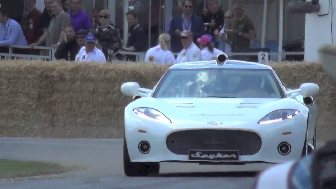 Supercars take on the Goodwood Hillclimb 2014