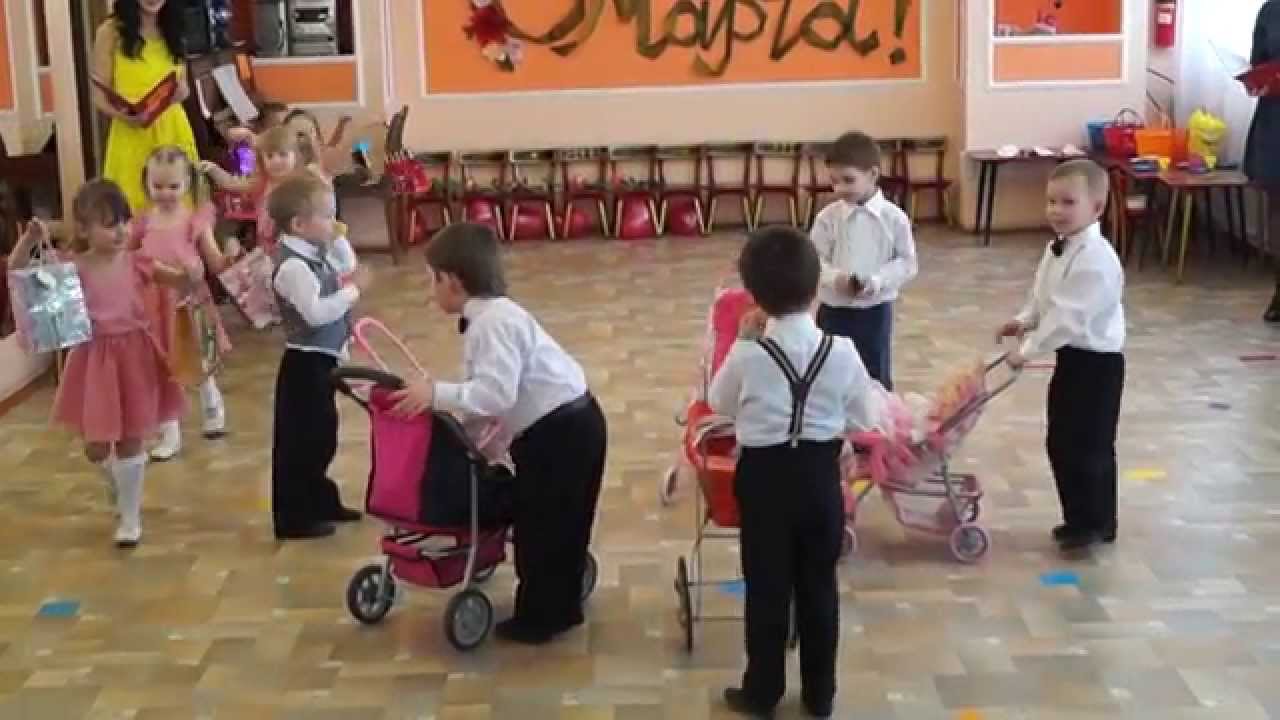Горьковец Архангельск Шуточный номер с колясками.