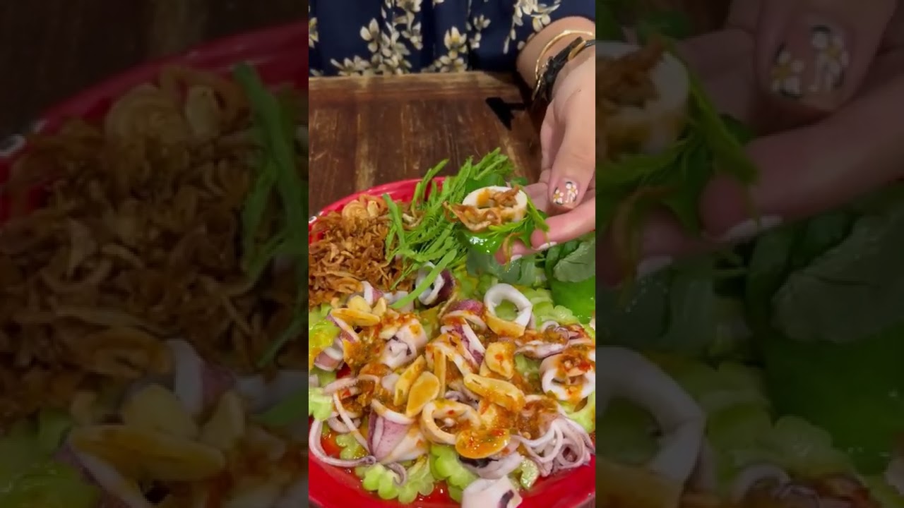 AMAZING STREET FOOD STEAMED SUIDS WITH SPICY SAUCE #shorts