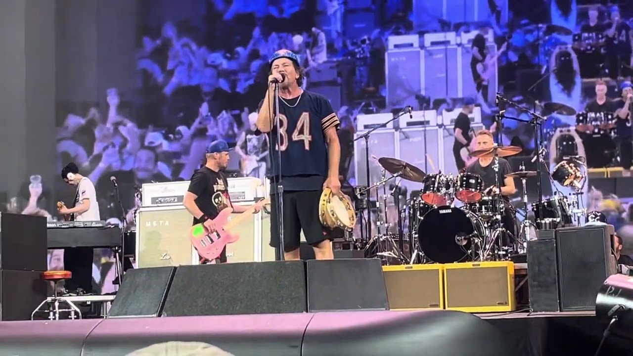 Pearl Jam- Yellow Ledbetter/ Little Wing- Wrigley Field, Chicago- 8/31/2024