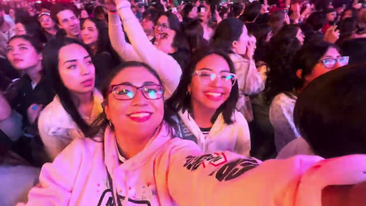 MORAT -  BESOS EN GUERRA - CDMX ESTADIO GNP -15 DICIEMBRE 2024 - MÉXICO