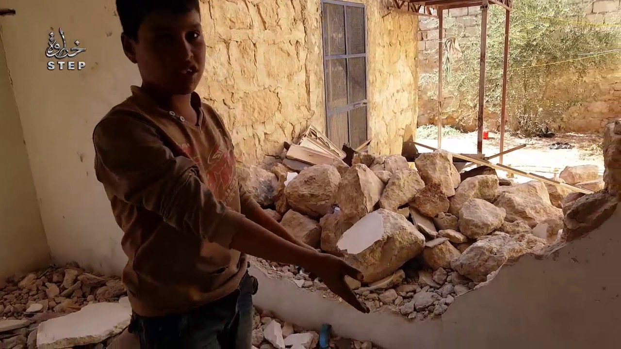 خطوة || استهداف الطيران الروسي لبلدة كفرناها وفرنها الآلي في ريف 