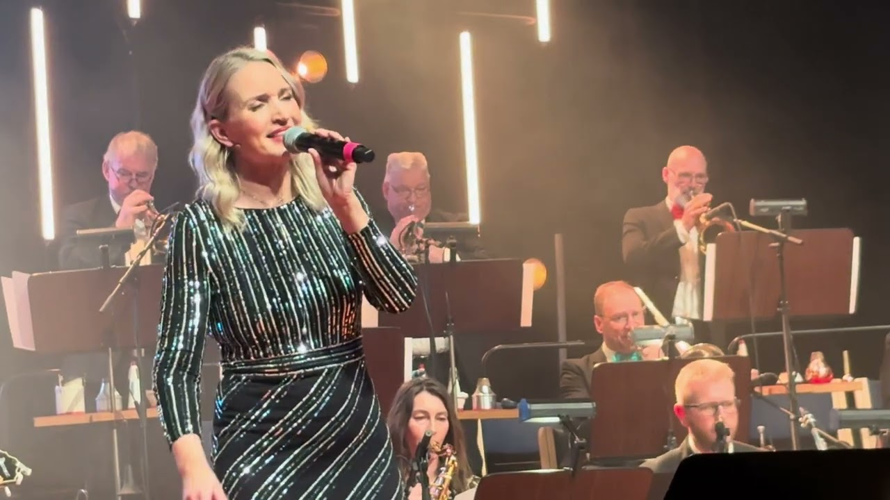 Jomfru Fanny Bigband, Åbenrock & Rytmebaks kor med Anette Heick og Michael Korup