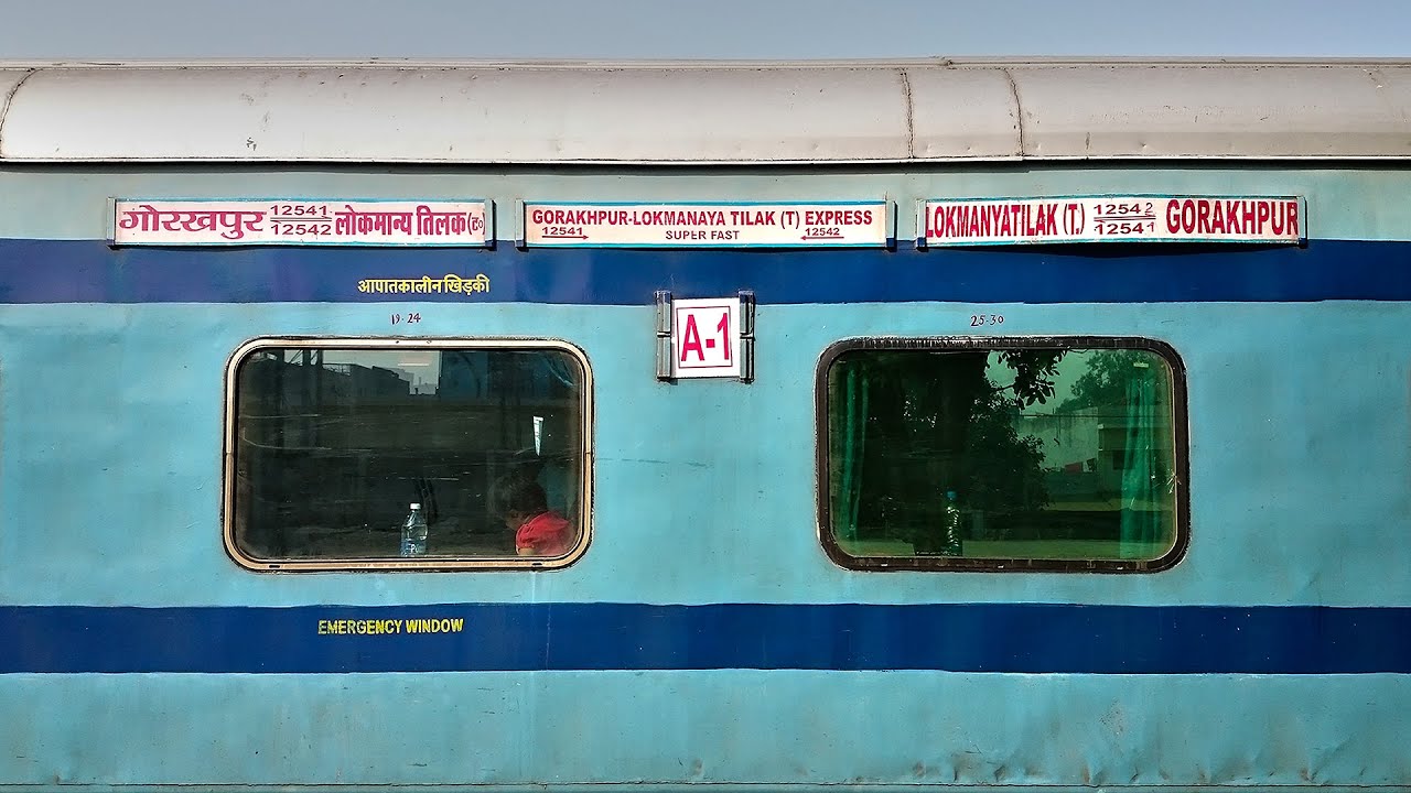 On-Board 12542 Mumbai - Gorakhpur Sant Kabir Dham Express Till Lucknow!!!!!!