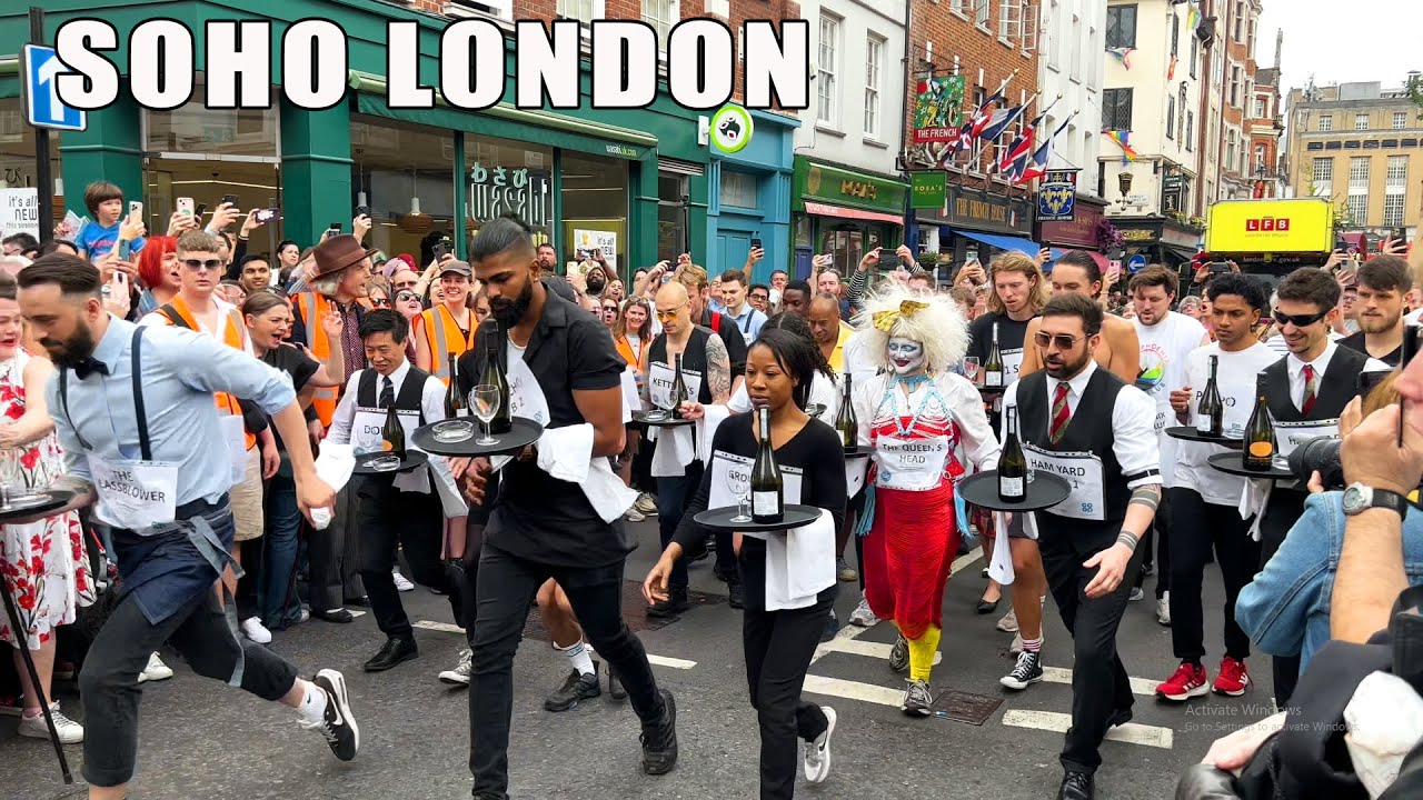 INCREDIBLE Moments in SOHO 2023 -Soho Waiters Race | London Street Walk [4K HDR]