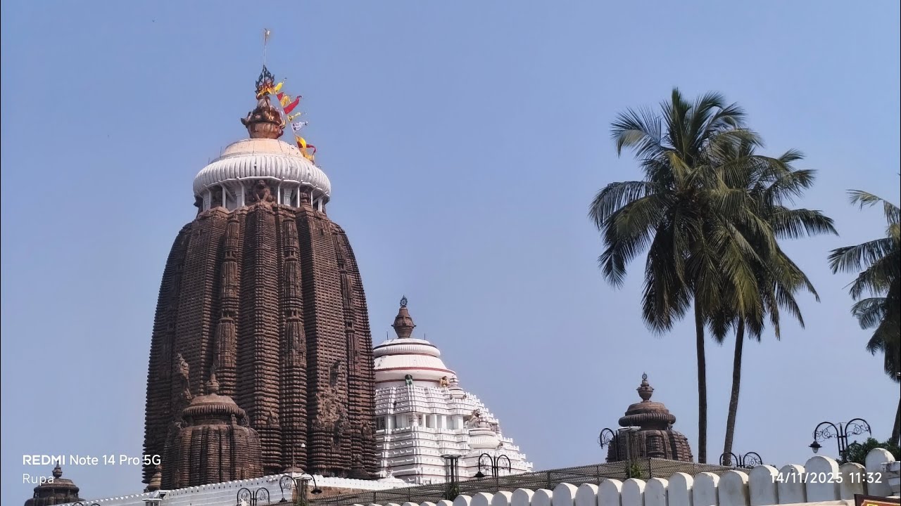 Howrah to Puri Vande Bharat Express Journey#vandebharatexpress #trainjourney 