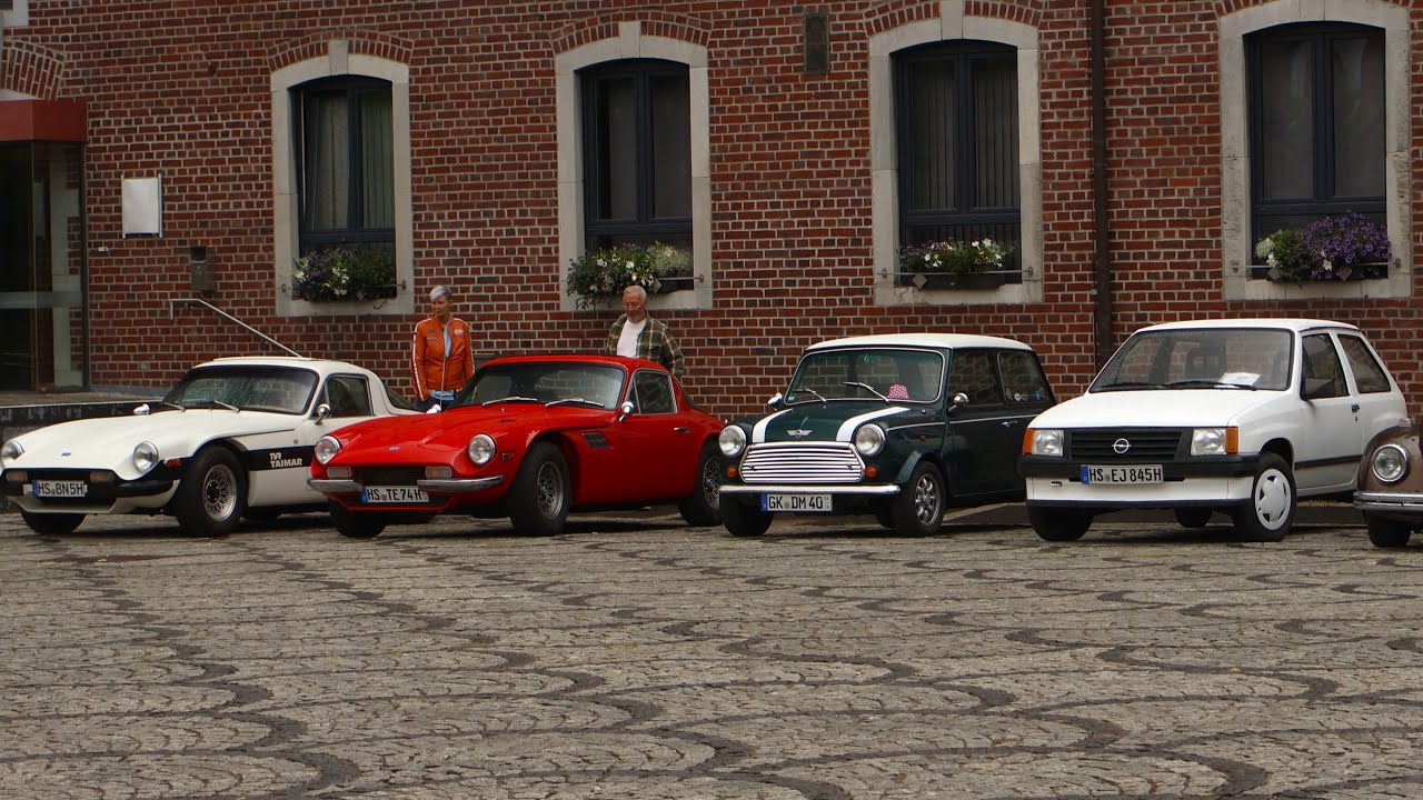Oldtimer and Classic Cars Arriving At A Car Show - Datsun 240 Z, 323i, TVR Taimar, 911 SC And More!