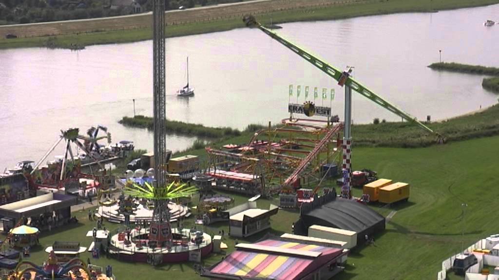 kermis Rhenen 2013 gefilmd vanaf de toren van de Cunerakerk