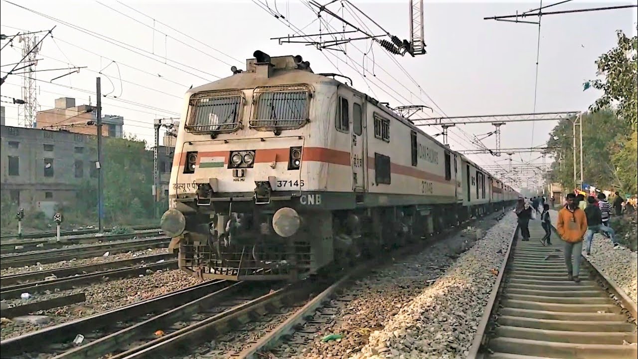 (12472) Swaraj Express (Shri Mata Vaishno Devi Katra - Bandra Terminus) With (CNB) WAP7 Locomotive.!