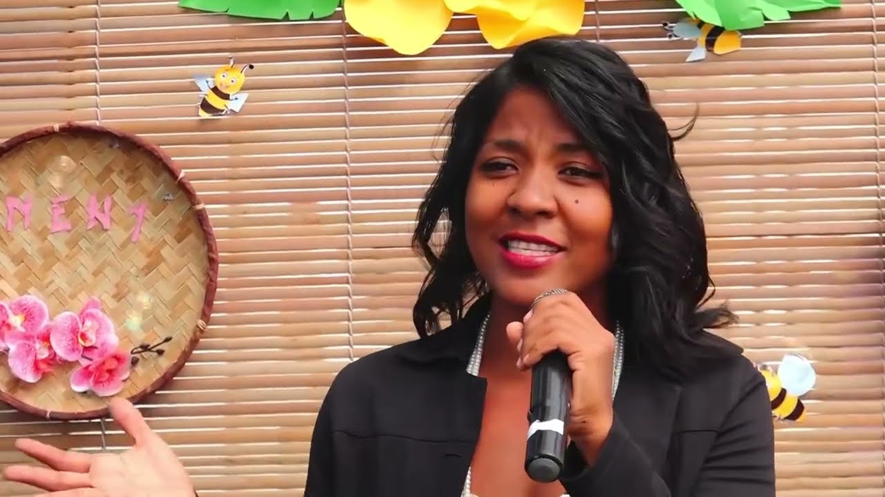 TOSY - NENY ROA (Hantatiana)