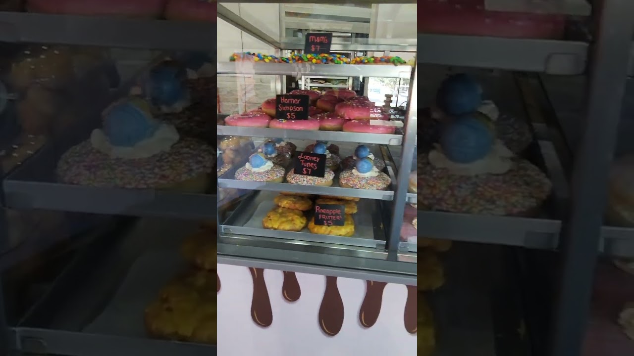 Wow!!Big Boston Doughnuts 😋