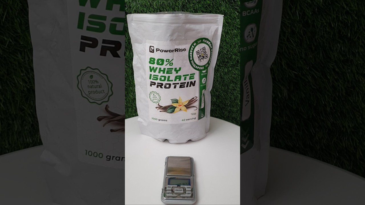 PowerRise 80% Whey Isolate Protein - мерная ложка, взвешиваю содержимое