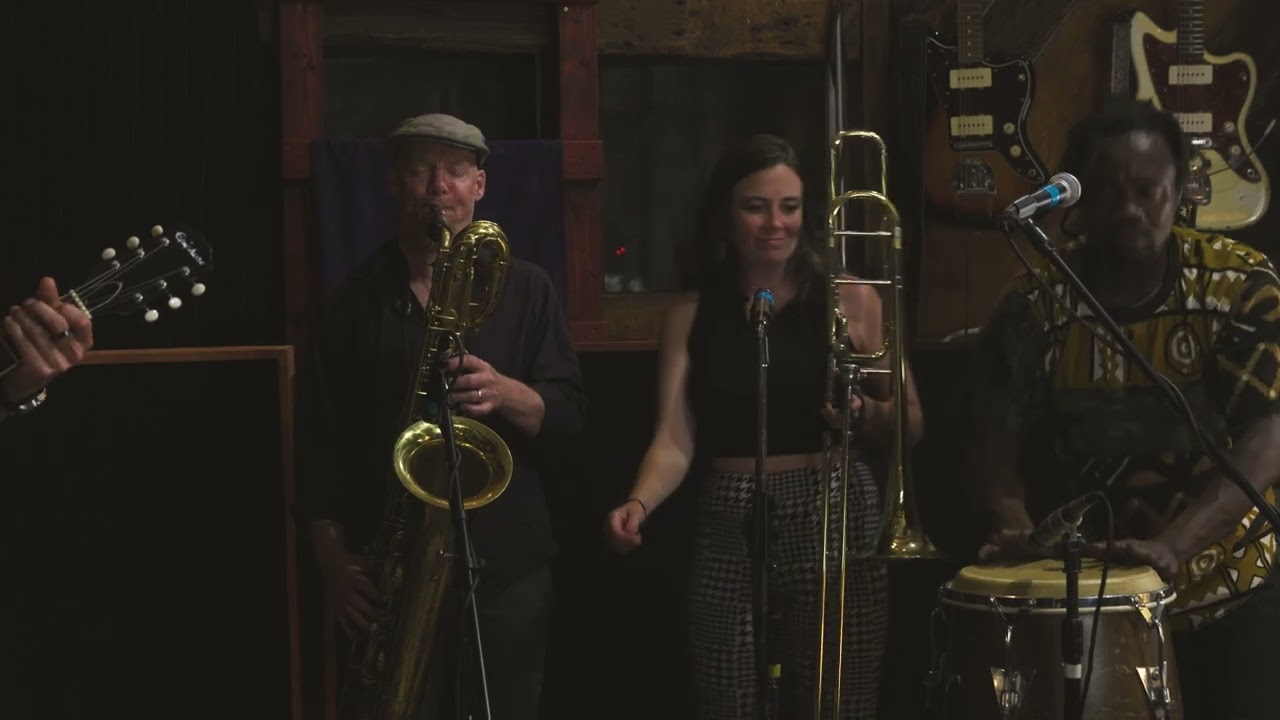 New Planets - What Doesn't Kill You Makes You Fatter (Live in Studio)