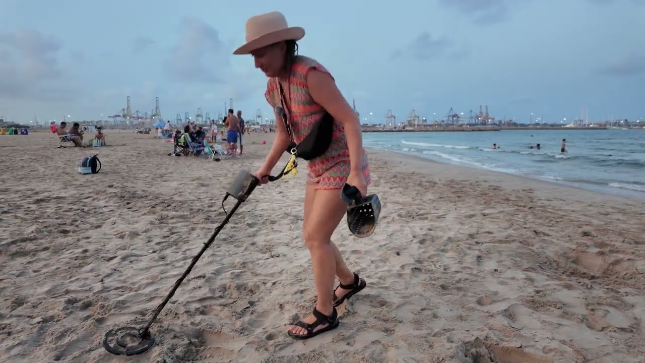 Treasure Detector Adventure: What the Beach Was Hiding!
