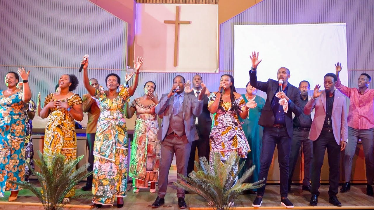 IRACYARIHO By Nyamwiza & Sebineza (Official Video)