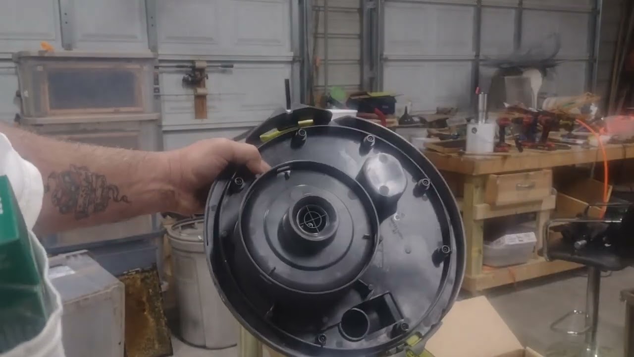 Our bucket honey bee vac details