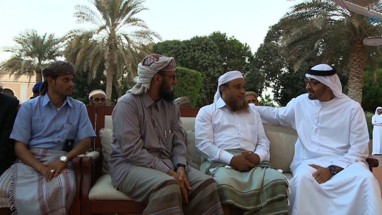 محمد بن زايد يستقبل في ابوظبي عددا من قادة المقاومة اليمنية في عدن .