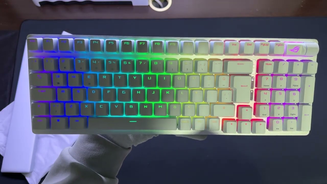 Asus Rog Strix Scope II 96 NX Snow Switch RGB Kablosuz Beyaz Mekanik Gaming Klavye İncelemesi