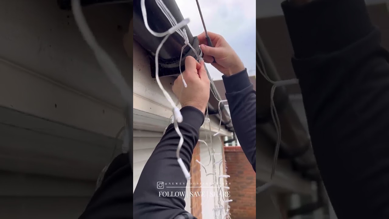 Easy steps on how to hand Ollny icicle lights on the eaves. #ollnyiciclelights #ollny #housedecor