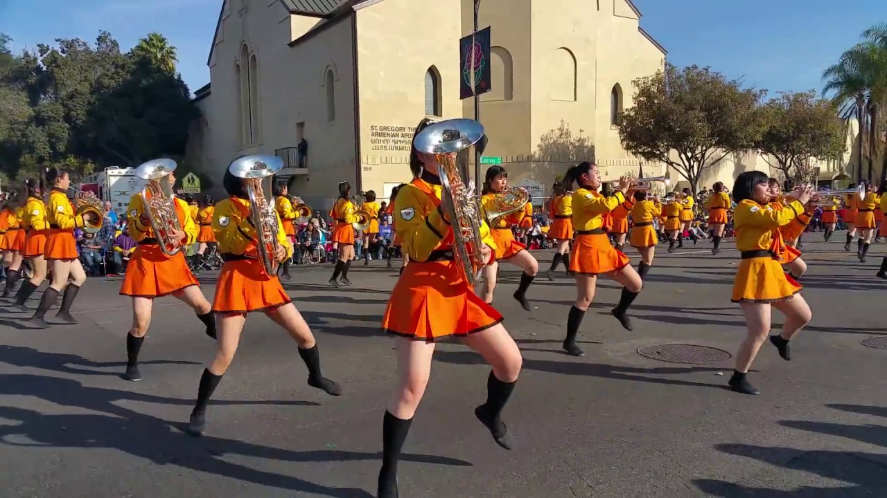 京都橘高等高校 吹奏楽部 kyoto tachibana, Japan rosas parade, January 1 2018, festival de rosas 2018, sexy banda