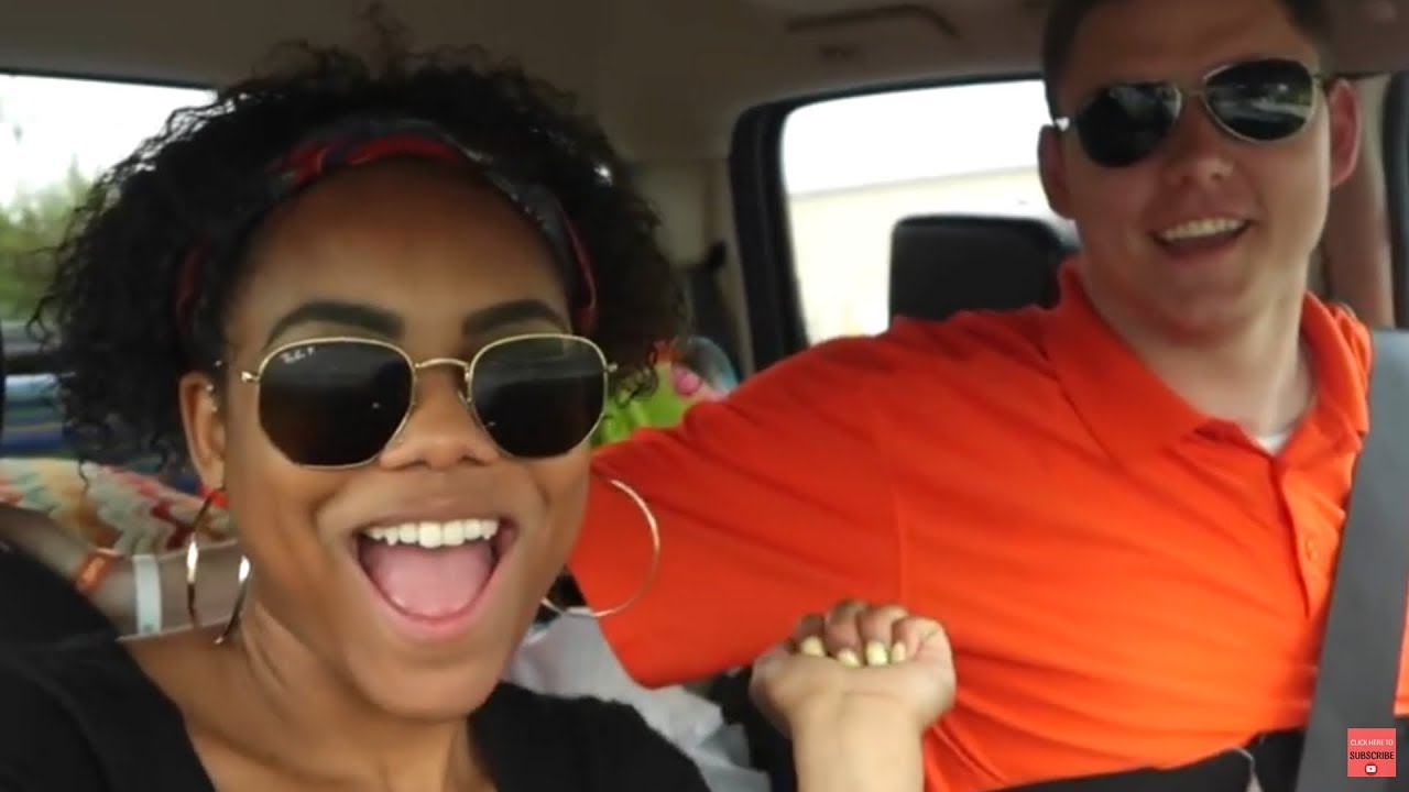 Shopping at the Williamsburg Outlets and Captain George's | Roll with Cole and Charisma