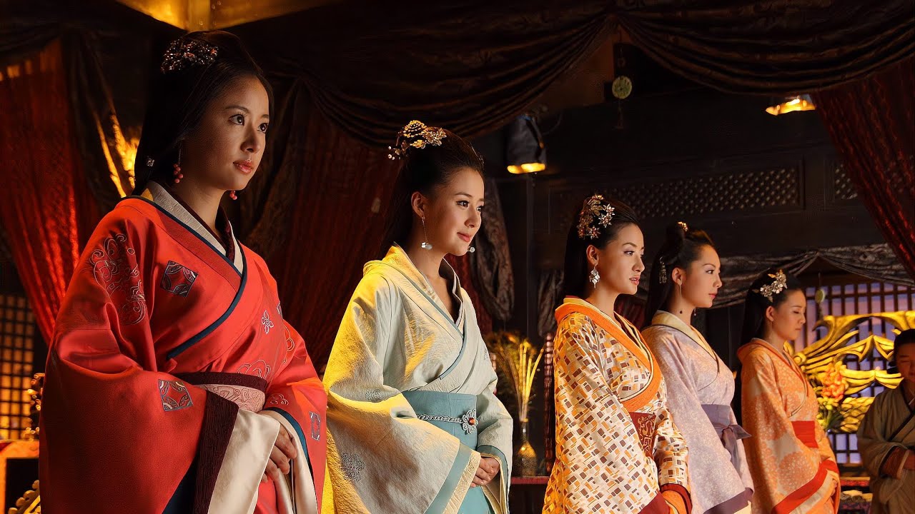 深宫残酷复仇 皇后妒忌杀宫女，多年后女儿入宫 #皇后 #复仇 #悲剧 #宫女 #妒忌 #宫斗