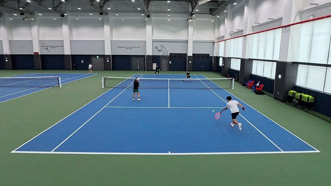 2년 테린이 - 비가 와서☔️급 실내 테니스 🏠🎾 (3)